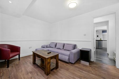 Fitzrovia Modern Apartments - Tap to explore photos