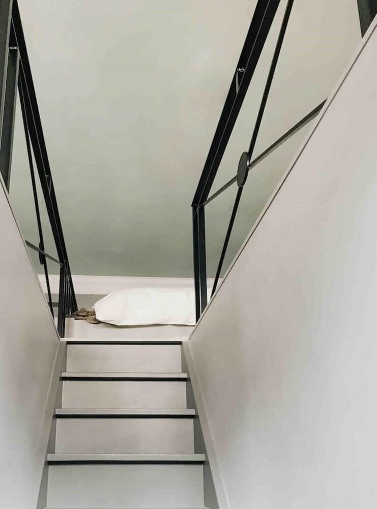 South Ken designer pad
