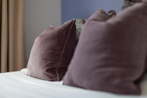 Fascinating 1 BDR Apt w Terrace, Paddington - Tap to explore photos