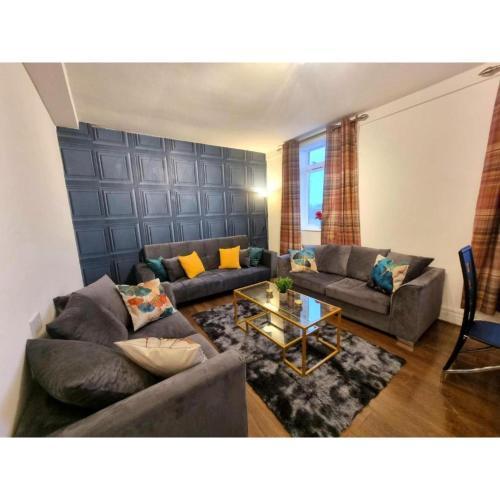 Stylish 1 Bed Flat in the Heart of Marble Arch - Tap to explore photos