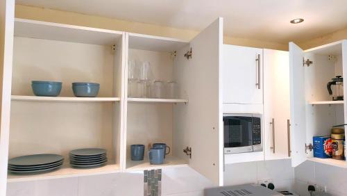 Sweet Studio Flat - Shepherds Bush/Westfield - Tap to explore photos