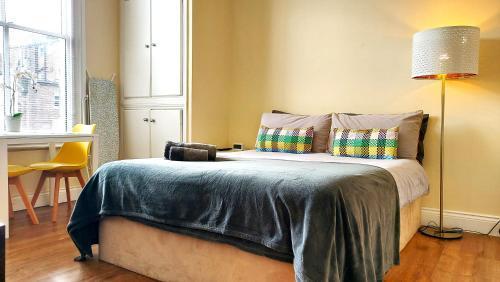 Sweet Studio Flat - Shepherds Bush/Westfield - Tap to explore photos