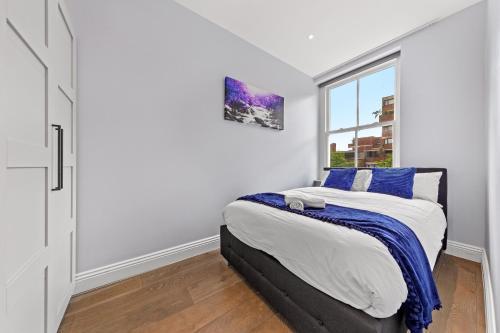 Stunning 2 bedroom apartment near Big Ben - Tap to explore photos