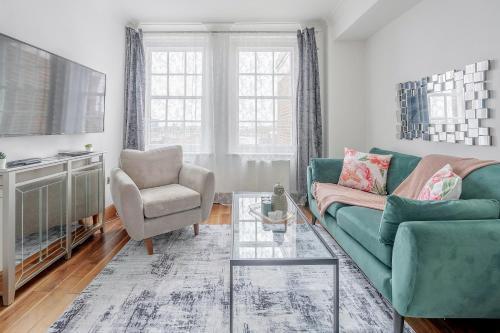 Stunning Flat Next To Hyde Park - Tap to explore photos