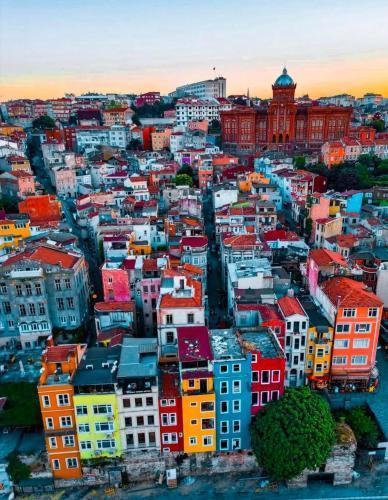 Taksim Home