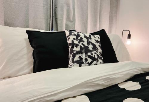 Stylish London Bridge Hideaway