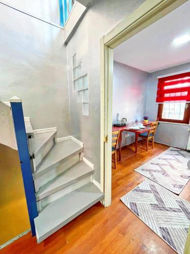 Taksim Ottoman Style Hotel - Tap to explore photos