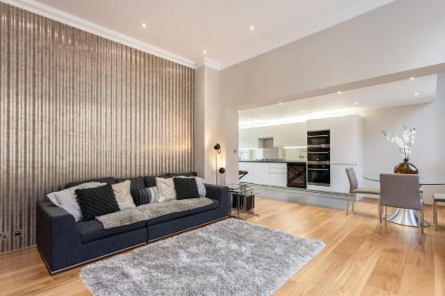 The Harrington - Gloucester Road - 3 Harrington Gardens - Tap to explore photos