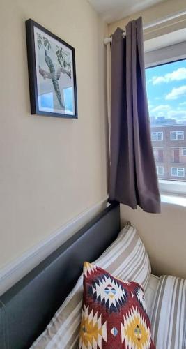 Large Duplex in Bermondsey - Tap to explore photos