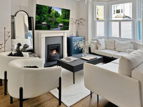 Luxury cosy 4 bed garden house Battersea/Chelsea - Tap to explore photos