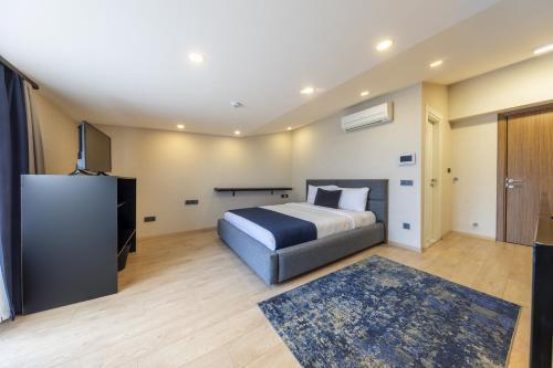 The Business Class Suit Karakoy Room Type - Deluxe Double Room with Balcony