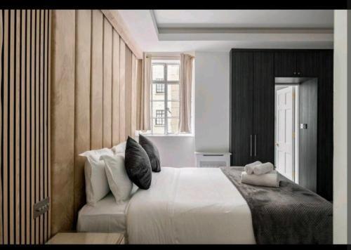 Luxury 4 Bed Knights Bridge