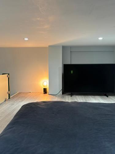 Lovely flat in Highbury & Islington London - Tap to explore photos
