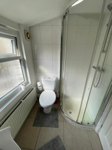 Private Double Room - Tap to explore photos