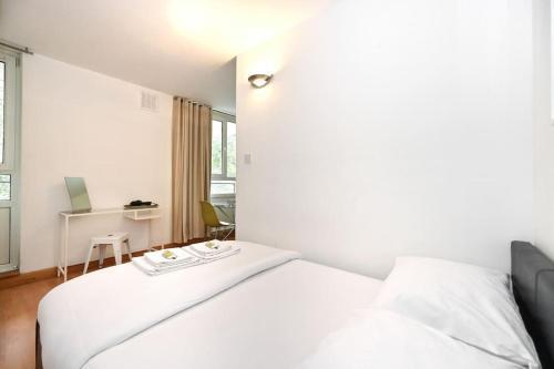 Regents Park- UCL, Apartment with Balcony - Tap to explore photos