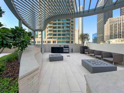 Silkhaus Vacation Homes Opera district in Downtown new tower with pool & gym