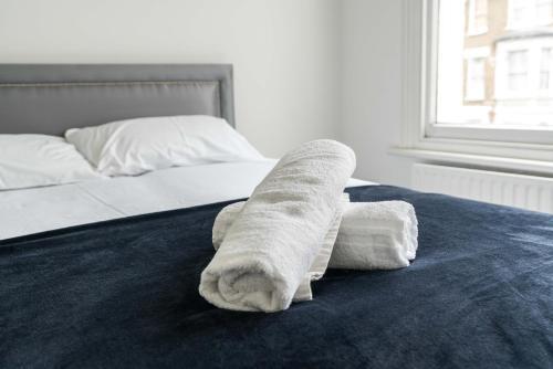 Stylish 2 bedroom at Hammersmith