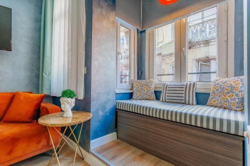 Taksim Bi Center Suites - Tap to explore photos