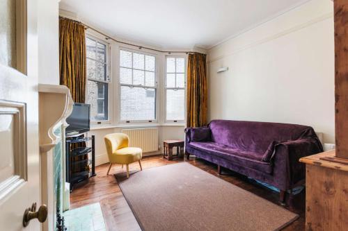 Spacious 1 bed Holborn Apartment - Tap to explore photos