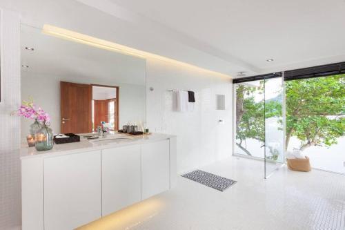 Villa Nevaeh - Ocean Front Private Villa Kamala Beach - Tap to explore photos