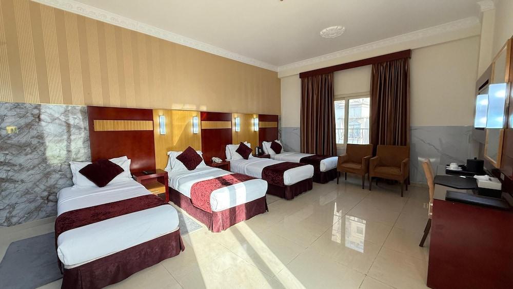 Palette Phoenix Hotel Room Type - Quadruple Room Palette Phoenix Hotel Room Type - Quadruple Room