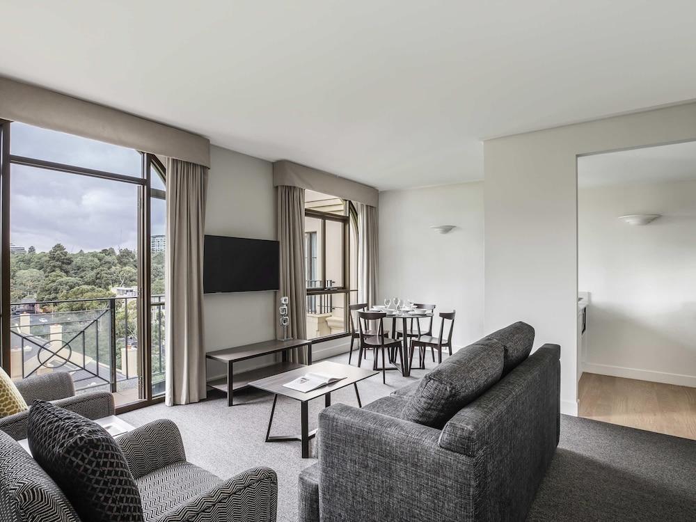 Mantra on Jolimont Melbourne Room Type - 1 Bedroom