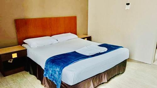 Baron Waterfront Hotel