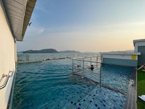 Langkawi - Simfoni Beliza L4 - Tap to explore photos