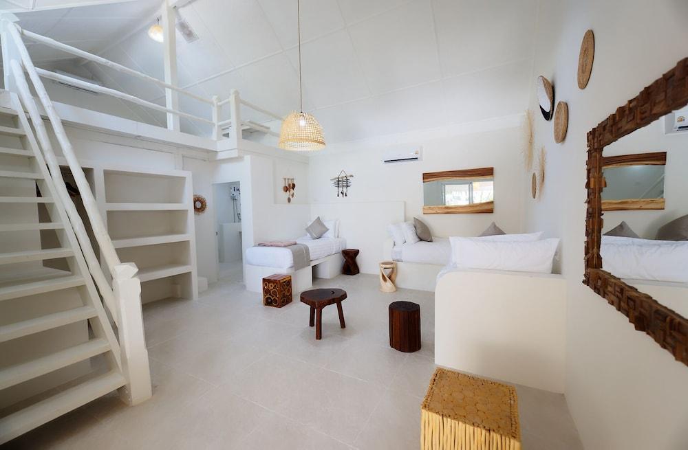 Blue Turtle Hotel Samui Room Type - Family Villa, 1 Bedroom, Terrace
