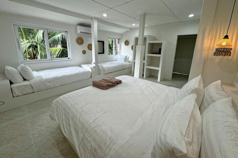 Blue Turtle Hotel Samui Room Type - Standard Quadruple Room, 1 Bedroom, Garden View