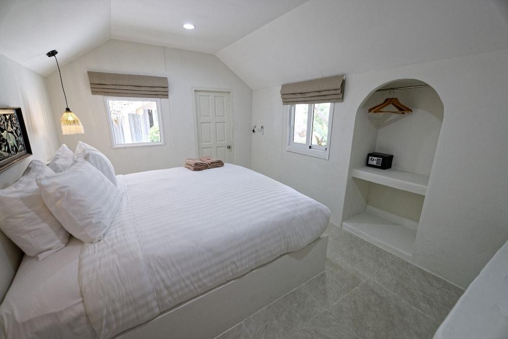 Blue Turtle Hotel Samui Room Type - Standard Villa, 1 Bedroom, Garden View