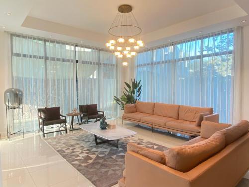 Molly Luxury Private Pool Bungalow茉莉的家豪华私人泳池别墅 - Tap to explore photos