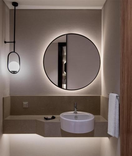 Altunizade Suites Istanbul, Curio Collection by Hilton - Tap to explore photos