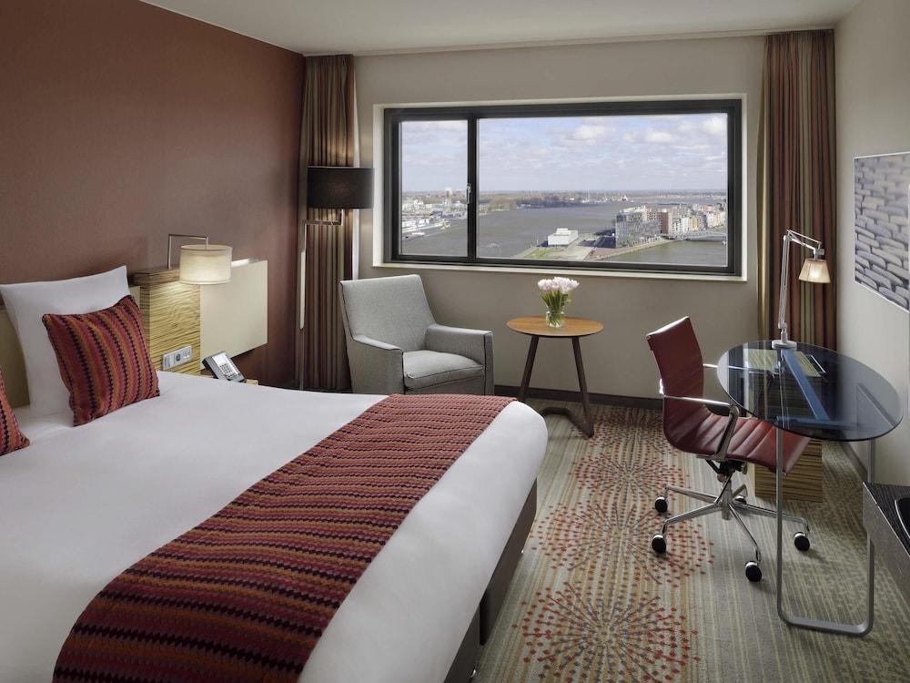 Movenpick Hotel Amsterdam City Centre Room Type - Executive King