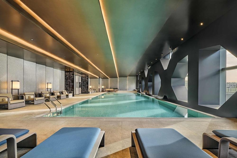 Hilton Shanghai Zhangjiang Science City - Tap to explore photos