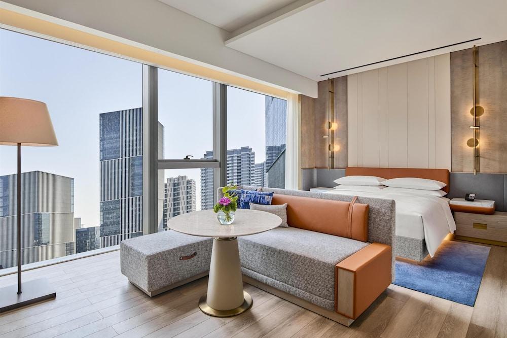 Hilton Shanghai Zhangjiang Science City - Tap to explore photos