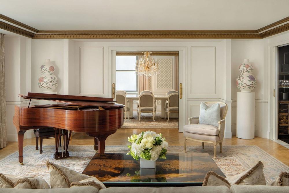 Waldorf Astoria New York - Tap to explore photos