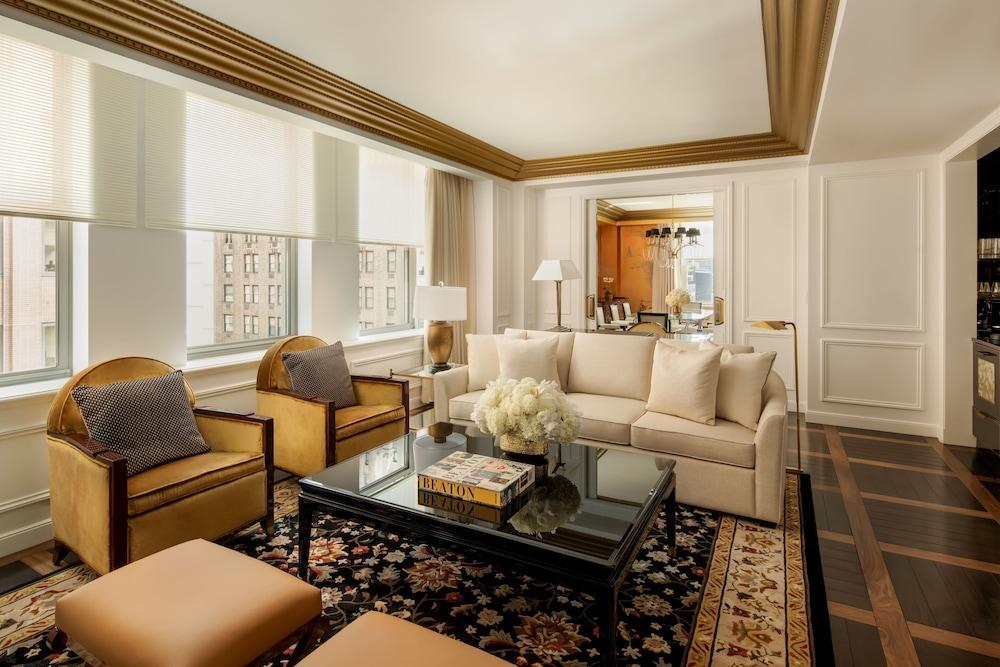 Waldorf Astoria New York Room Type - MANHATTAN SUITE