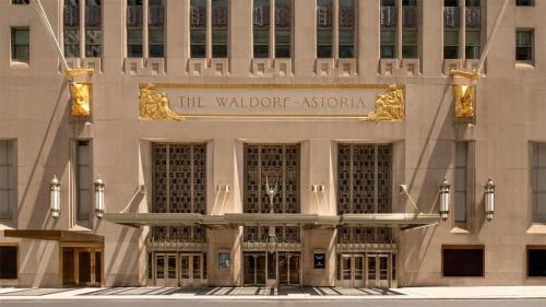 Waldorf Astoria New York - Tap to explore photos