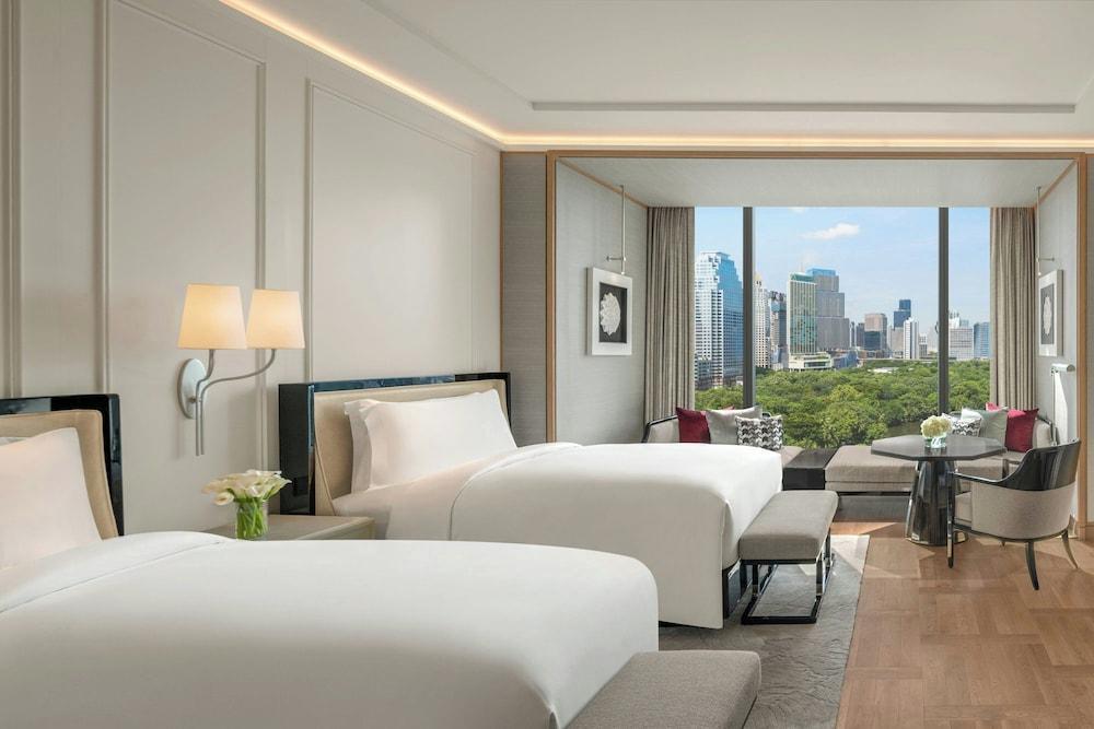 The Ritz-Carlton, Bangkok Room Type - Deluxe Room, 2 Double Beds, Park View
