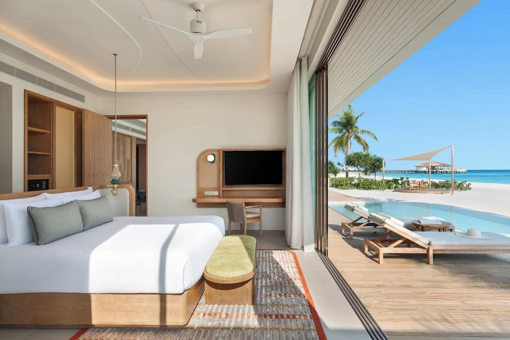 Centara Grand Lagoon Maldives Room Type - One-Bedroom Sunrise Beach Pool Villa King Centara Grand Lagoon Maldives Room Type - One-Bedroom Sunrise Beach Pool Villa King