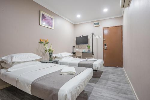 HOTEL 28 RAPID Room Type - Deluxe Queen Room