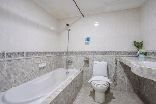 HOTEL 28 RAPID Room Type - Deluxe Triple Room