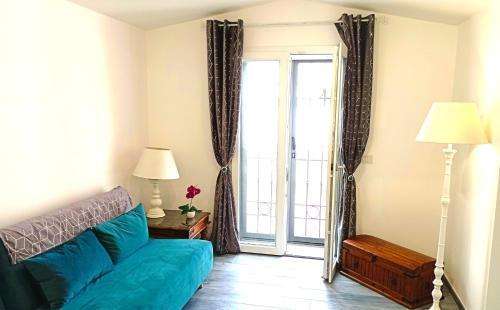 Chic Room Type - Two-Bedroom Apartment Chic Room Type - Two-Bedroom Apartment