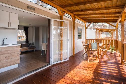 ISOLA VERDE Camping Village Room Type - Deluxe Mobile Home ISOLA VERDE Camping Village Room Type - Deluxe Mobile Home