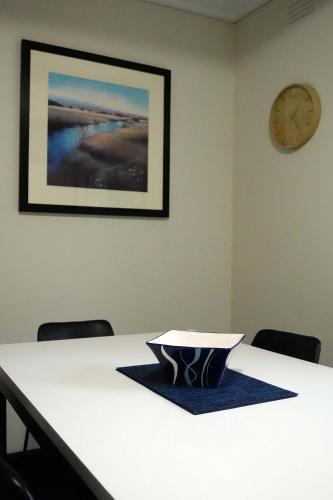 Admiral Motor Inn Room Type - Three-Bedroom Apartment