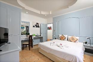 Gorgeous Boutique Room - Tap to explore photos