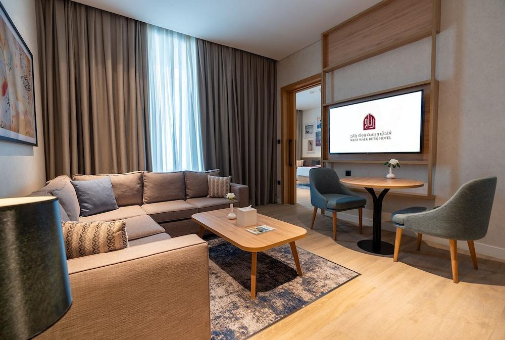 West Walk Retaj Hotel Room Type - Deluxe Suite