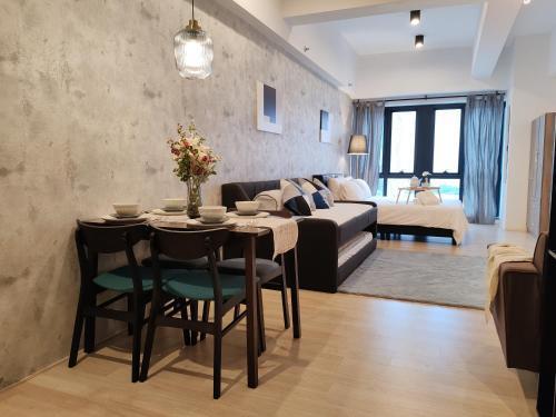 Pavillion Bukit Jalil Walk 2 mins Studio 2-4 Pax - Tap to explore photos