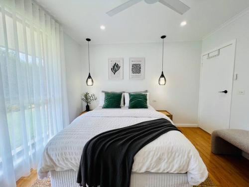 Cosy Beach House - Near Hot Springs. Room Type - Three-Bedroom House Cosy Beach House - Near Hot Springs. Room Type - Three-Bedroom House